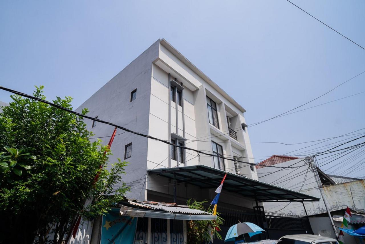 Koolkost Near Pasar Baru Hotel Джакарта Екстериор снимка