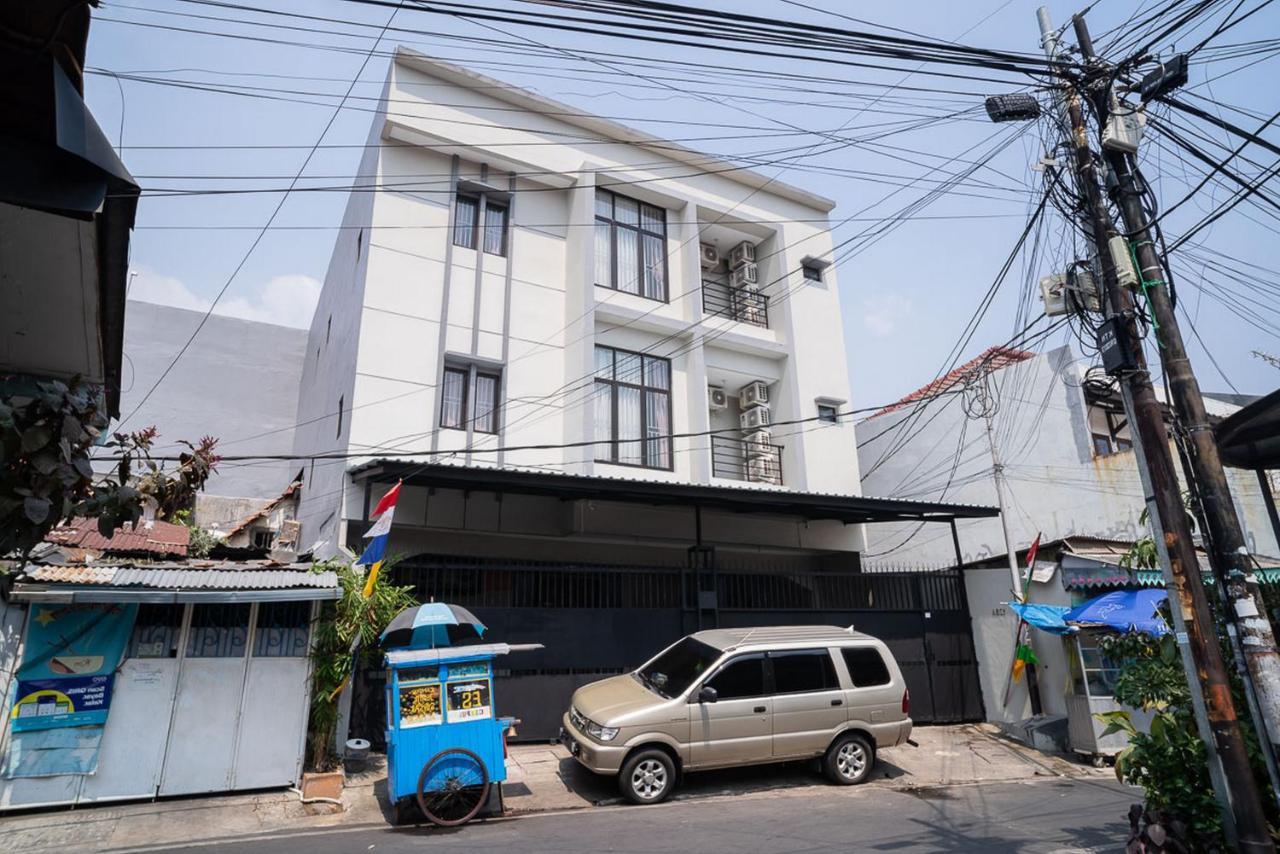 Koolkost Near Pasar Baru Hotel Джакарта Екстериор снимка