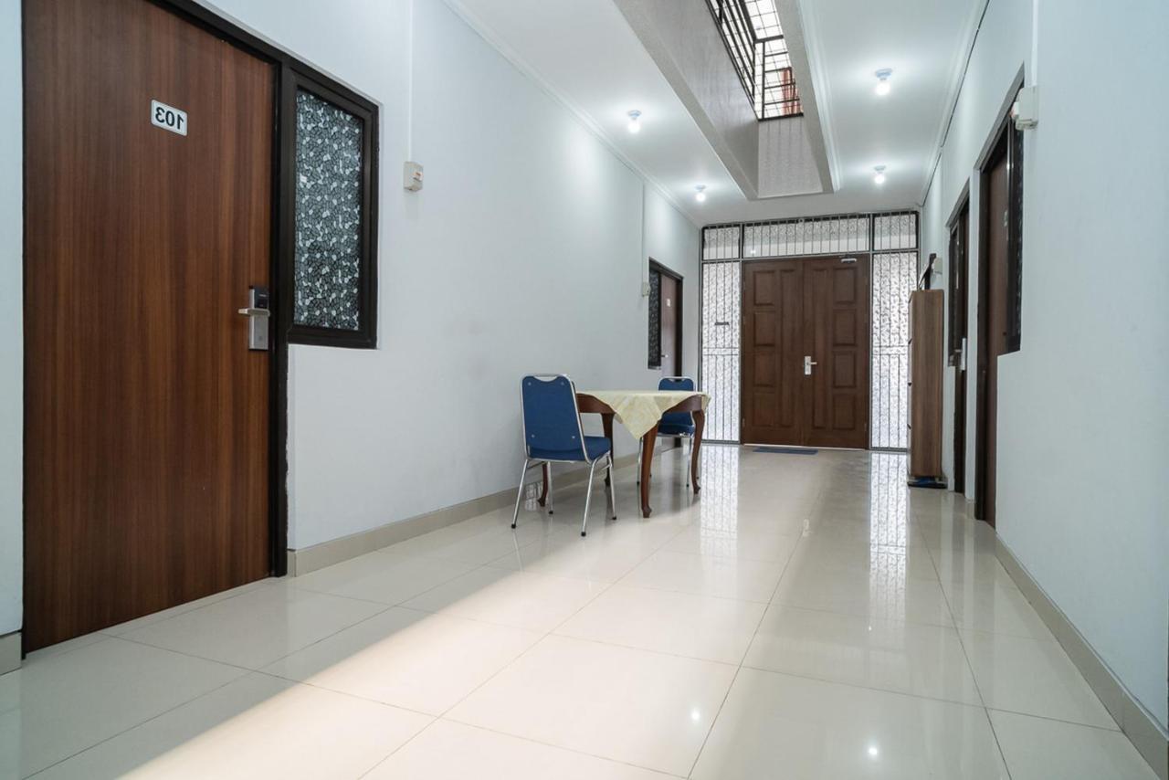 Koolkost Near Pasar Baru Hotel Джакарта Екстериор снимка
