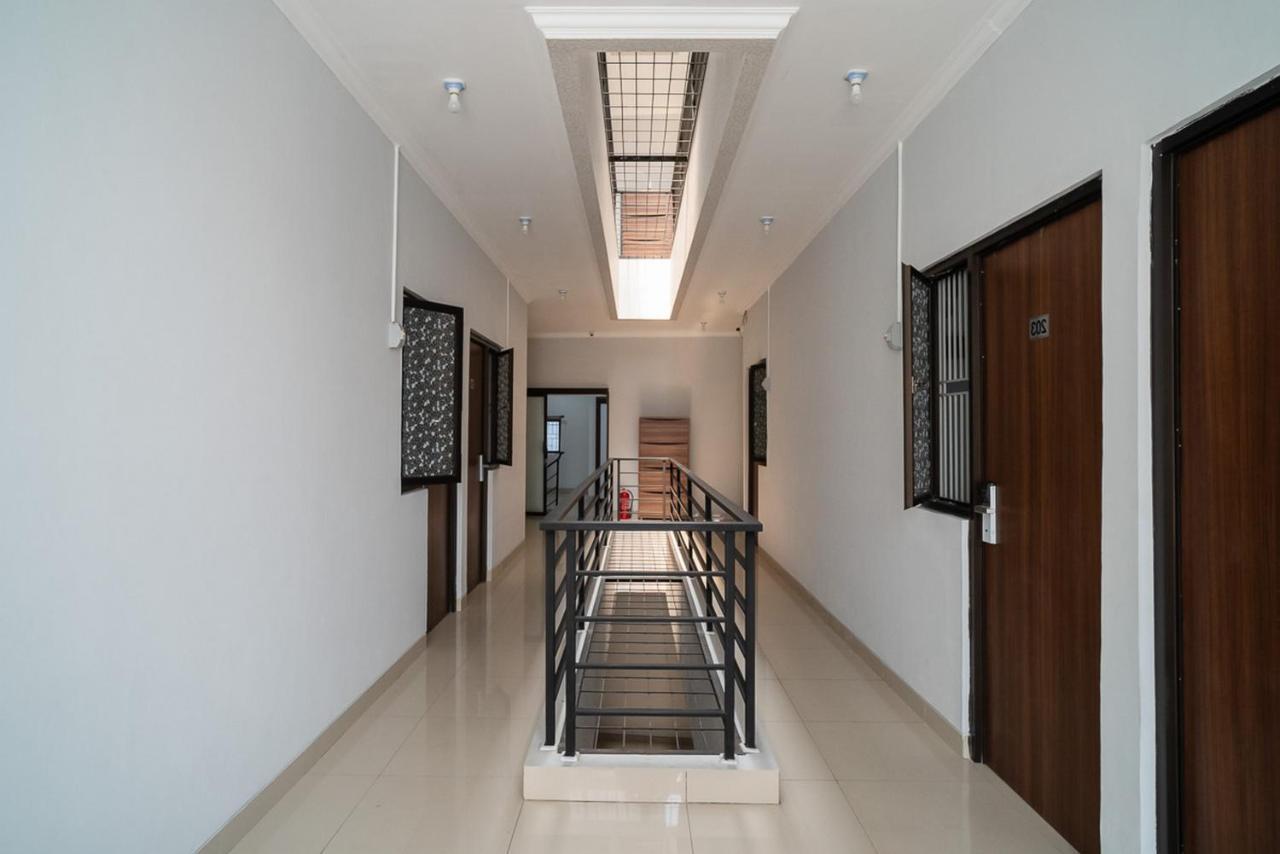 Koolkost Near Pasar Baru Hotel Джакарта Екстериор снимка