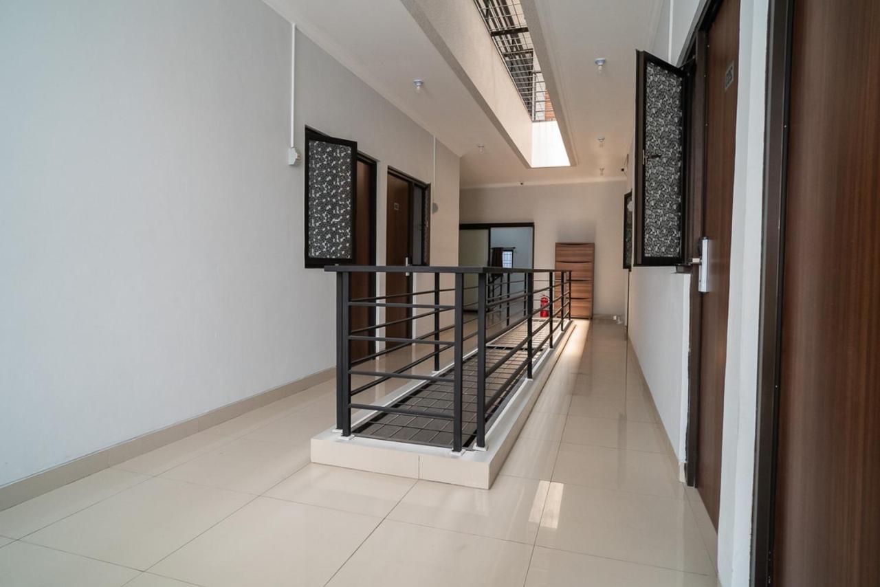 Koolkost Near Pasar Baru Hotel Джакарта Екстериор снимка