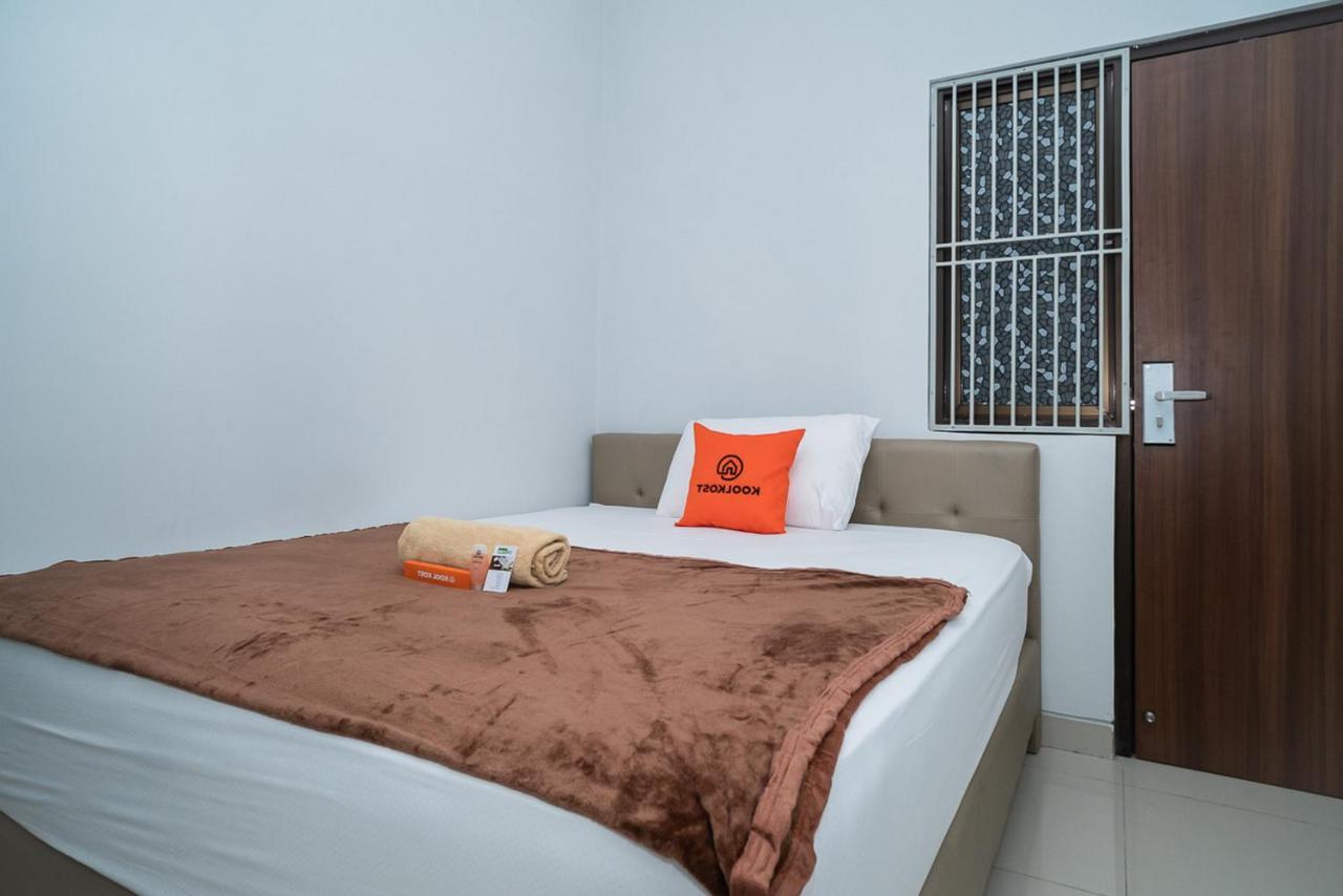 Koolkost Near Pasar Baru Hotel Джакарта Екстериор снимка